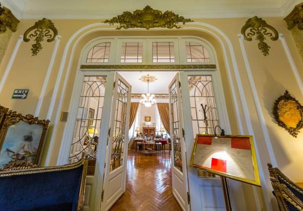 Grand Boutique Hotel Бухарест Экстерьер фото