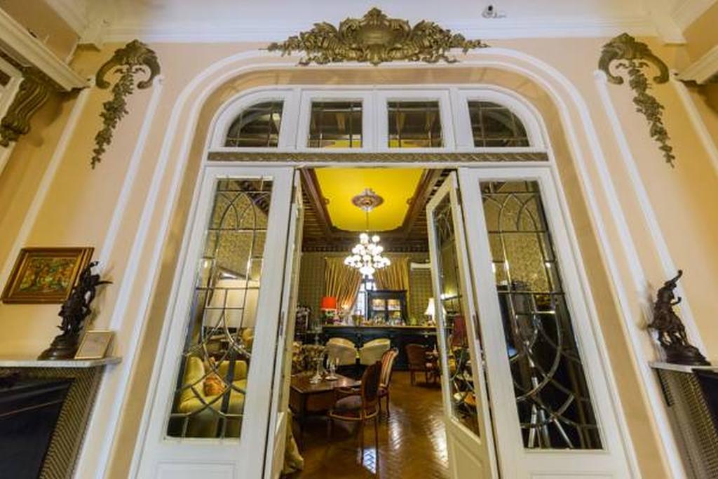 Grand Boutique Hotel Бухарест Экстерьер фото