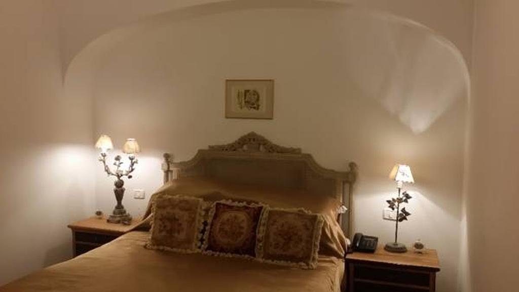 Grand Boutique Hotel Бухарест Экстерьер фото