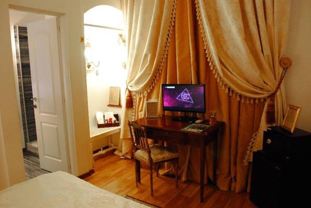 Grand Boutique Hotel Бухарест Экстерьер фото